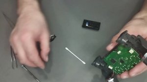 Ремонт и чистка ГЕЙМПАДА. Как разобрать контроллер от PS4.
