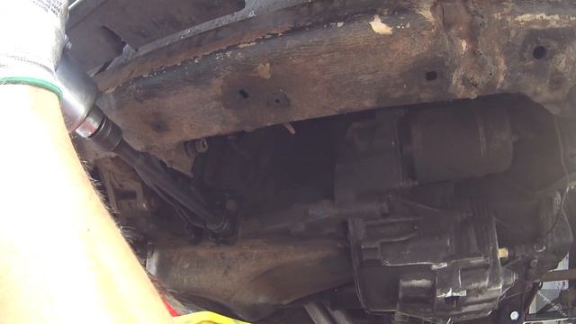 ЗАМЕНА ПОДУШЕК ДВИГАТЕЛЯ ВАЗ 2108, 2109, 21099, 2113, 2114, 2115 смотреть онлайн