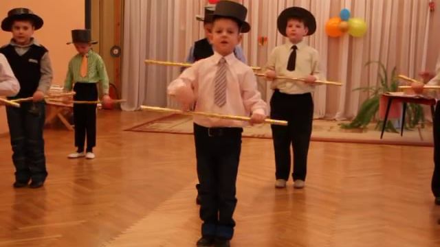 Мой сын поздравляет девочек с 8 марта смотреть онлайн