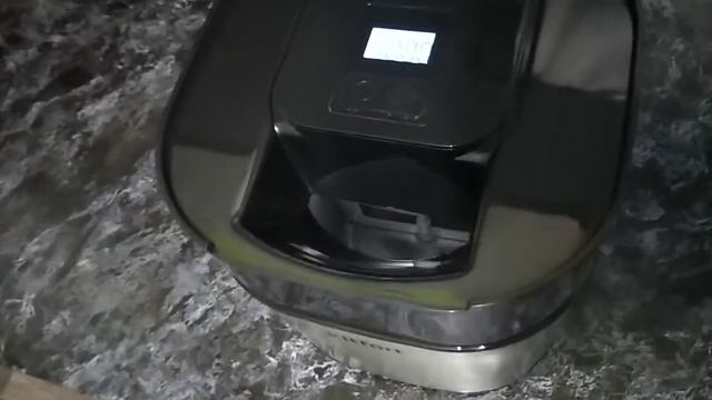 Приготовление вкусного мороженного в мороженице Kitfort KT-1805 смотреть онлайн