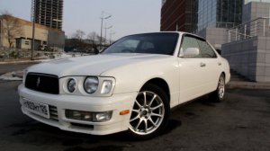 Nissan Cedric (MY33) - Обзор Toyota Crown от Ниссан