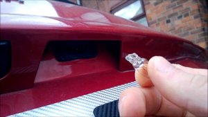 How to Change Replacement number plate Bulbs on LED. Citroen C4 Grand Picasso. Подсветка номерa