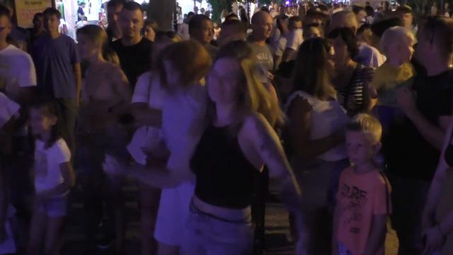 Восьмиклассница (кавер) Наобум смотреть онлайн