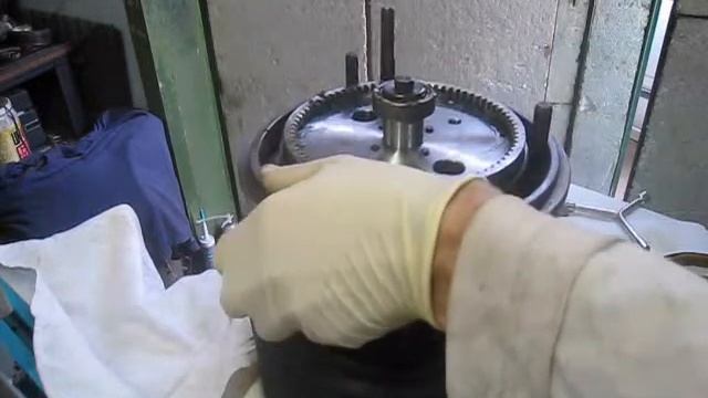 Упрощенный способ установки защитной гофры на колонну смотреть онлайн