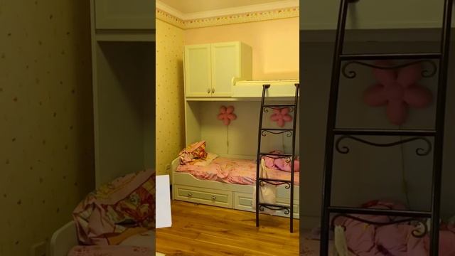 Продам квартиру - ДОМ в центре Сочи!!! 200м2 с террасой. 5 мин до моря. Супер-цена -20%.