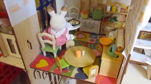 КУКОЛЬНЫЙ ДОМИК СИЛЬВАНИАН ФЭМИЛИС//ИГРАЕМ И ПОКАЗЫВАЕМ ИСТОРИИ