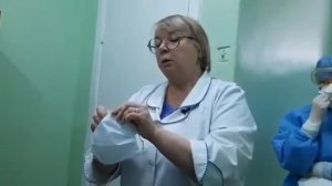 Как правильно носить медицинскую маску