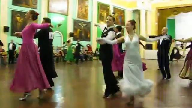 Вальс-гавот. Разминка. - смотреть видео онлайн от «Танцевальный трек» в хорошем качестве, опубликованное 24 декабря 2023 года в 4:50:57.