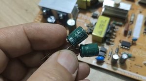 Samsung UE40EH5300W (не включается)