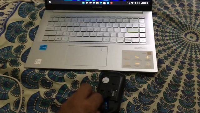 How to connect wireless mouse to laptop/pc | wireless mouse connect in laptop | pc connect mouse смотреть онлайн