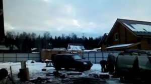 Установили незамерзающий гидрант на кессон, засыпаем грунтом