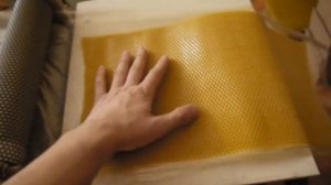 Откатка вощины на ручных вальцах. 100 кг вощины в домашних условиях. Част 2