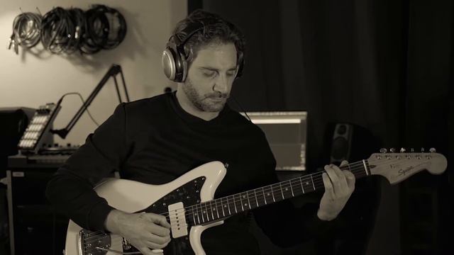 Apache ( The Shadows vers.) - Squier Classic Vibe ‘60s Jazzmaster смотреть онлайн