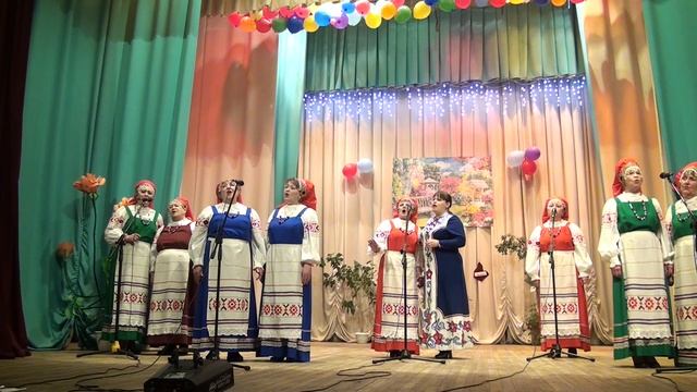 Ансамбль Русские напевы. Песня За тихой рекою. Слободище.mp4