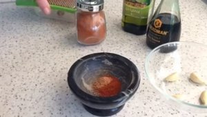 Цыпленок корнишон жареный в мультиварке.