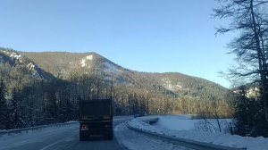 Вид из машины по автодороге Ванино - Хабаровск