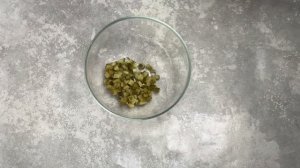 КАК ПРИГОТОВИТЬ РЫБНЫЙ САЛАТ ИЗ ОТВАРНОЙ РЫБЫ? Вкусный, простой, быстрый, на праздничный стол