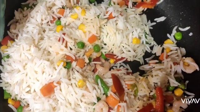 Рис с овощами и креветками/Рис овощами та креветками/Rice with vegetables and shrimps/ смотреть онлайн