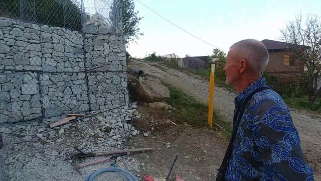 Для вашего дома на участке подпорные стены, винтовые сваи/как делать? смотреть онлайн