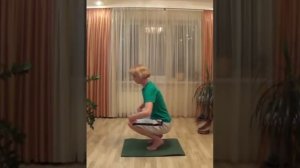 Упражнение для растяжки мышц поясницы