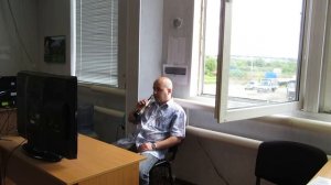 Разочарованный болельщик! Выкинул телевизор в окно!)))