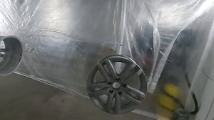 Восстановление литых дисков: подготовка, грунтовка, покраска.