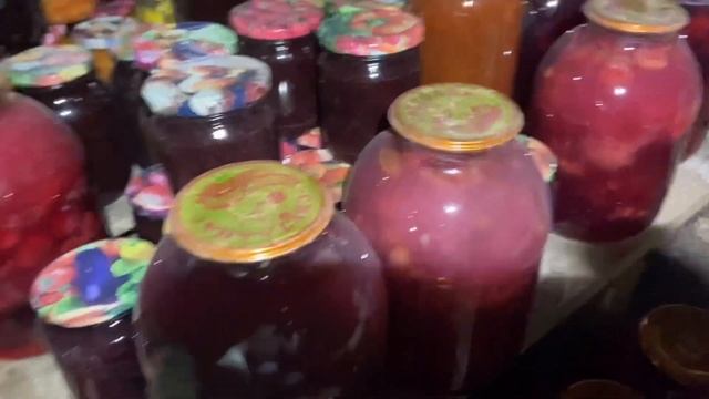 Замерзаем. Заготовки на зиму замёрзли в погребе смотреть онлайн