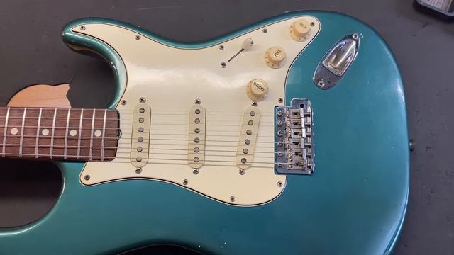 1965 Fender Stratocaster Lake Placid Blue смотреть онлайн