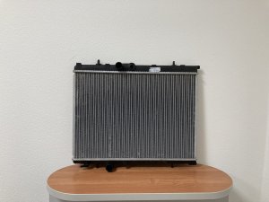 Радиатор охлаждения Пежо 206 98- МКПП LUZAR LRc20G1