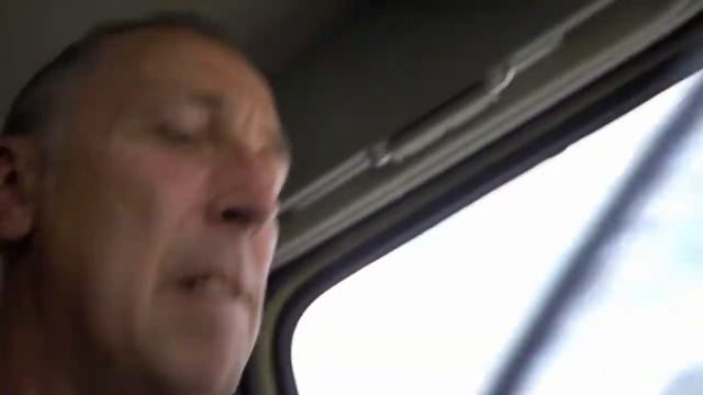 Хомячок управляет Volvo смотреть онлайн