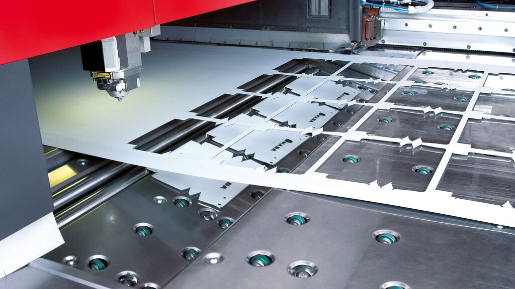 Лазерная резка листового металла смотреть онлайн