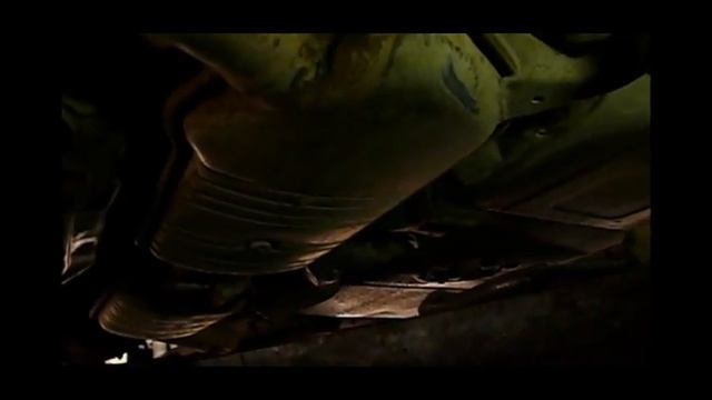 Стуки в при повороте налево (оказалось глушитель долбит в кузов) смотреть онлайн