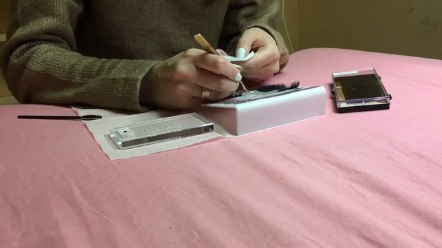 Наращивание ресниц. Тренируйся со мной смотреть онлайн