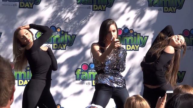 Sofia Carson - Girl Like That (Family Day LA 10/7/17)