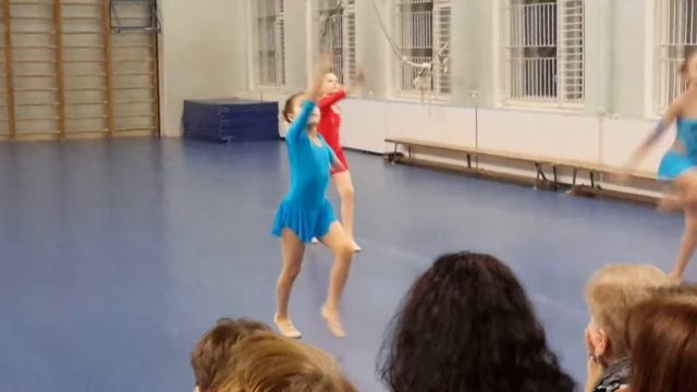 Упражнение с мячиком смотреть онлайн