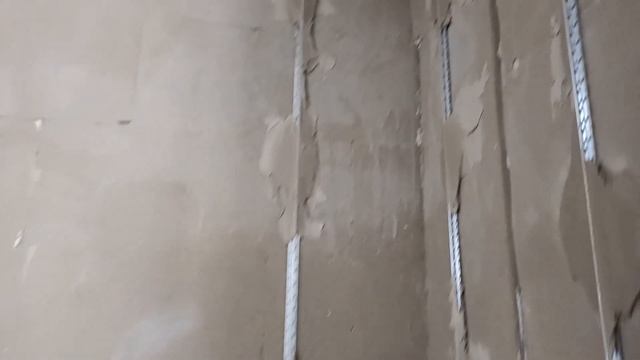 Как правильно штукатурить стены из газобетона, грунтовка, адгезионный обрызг, штукатурка по маячкам