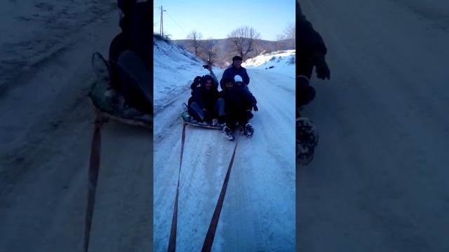 Вот так встречают новый год на юге России))))) смотреть онлайн