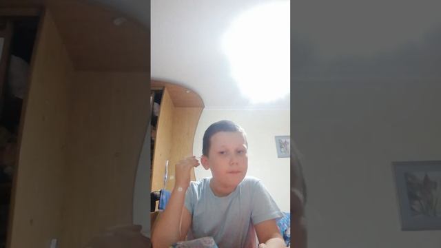 как чистить уши ватной палочкой