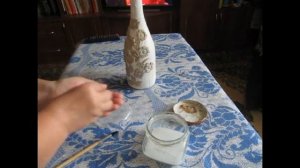 декорирование бутылки  картоном из упаковки для яиц.  № 115