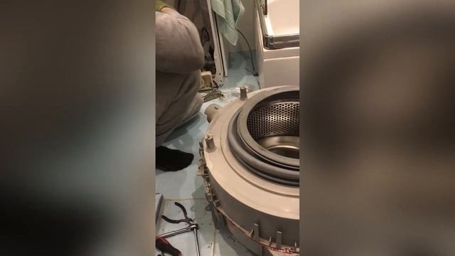 Замена подшипников Electrolux смотреть онлайн