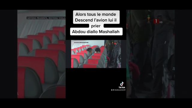 Abdou lahad diallo prier dans l’avion