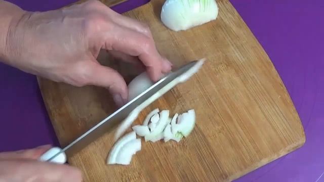 Скумбрию солю в банках  Этот рецепт простой без заморочек и любимый