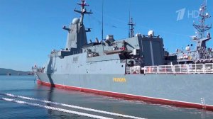 Во Владивостоке состоялось поднятие флага на новейшем корвете "Резкий"