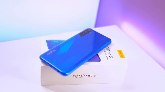 realme 5, унижает Redmi note 8/ QUKE.RU / смотреть онлайн