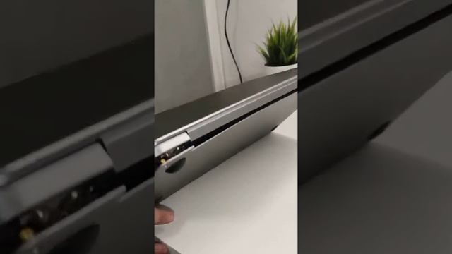 Broken bottom cover Chuwi laptop смотреть онлайн