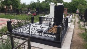 +77007257515 Мусульманские памятники из гранита, мемориальные комплексы и гранитные мазары.