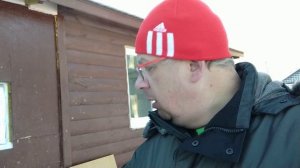 Где точно не нужно делать куриный лаз (дверцу) в зимнем курятнике