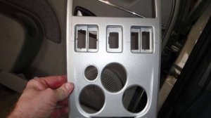 changing the dashboard of my dacia logan mcv.wmv