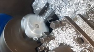 Крышка редуктора ветерок 8-12 под два сальника