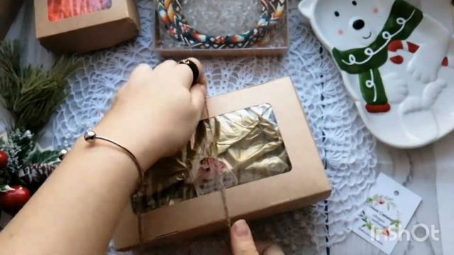 Упаковка новогодних шариков